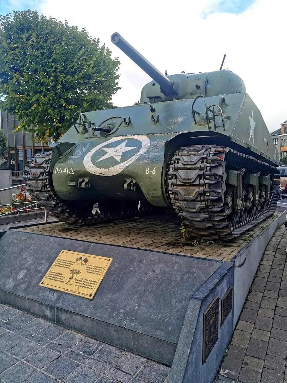 THE BATTLE OF THE BULGE — WHERE HISTORY WAS WRITTEN IN THE ARDENNES — photo 15