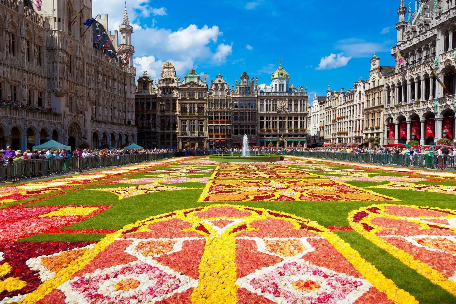 THE HEART OF BELGIUM — HISTORY, ELEGANCE & CHOCOLATE — photo 7