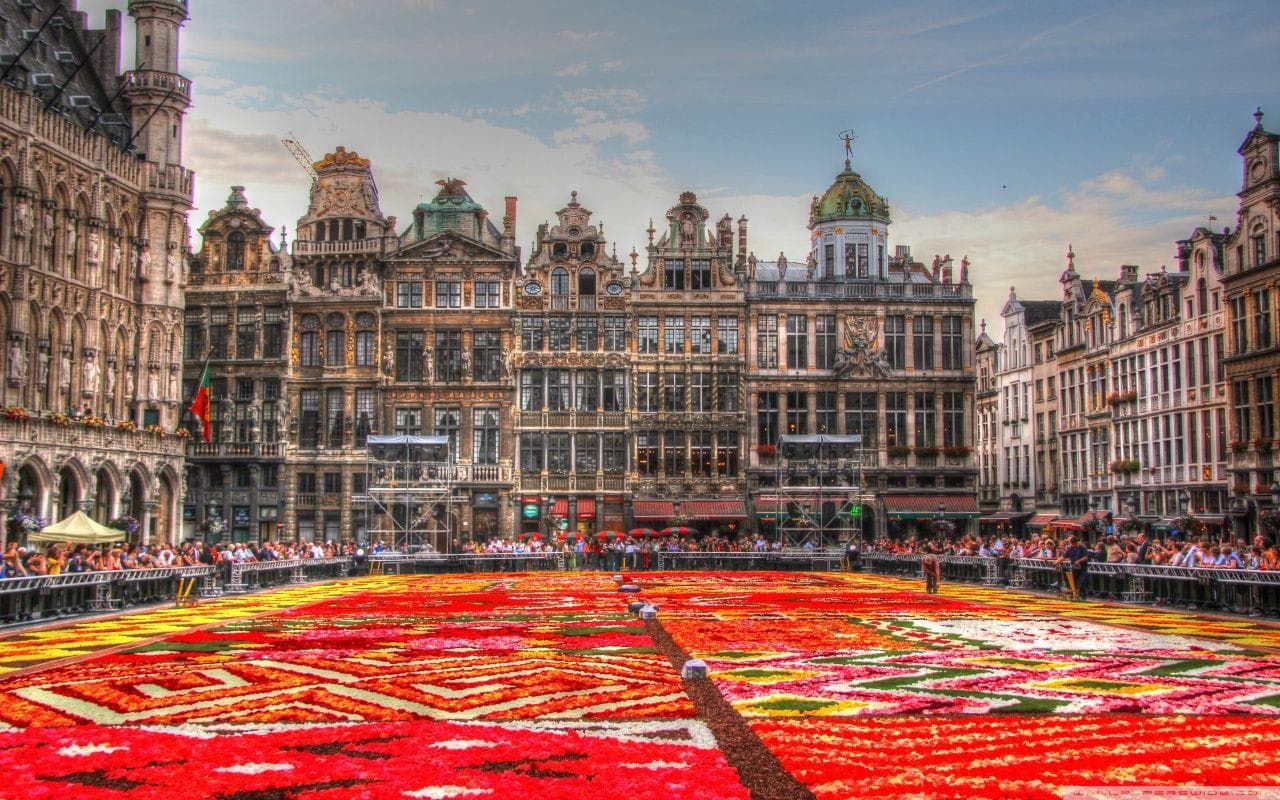 THE HEART OF BELGIUM — HISTORY, ELEGANCE & CHOCOLATE — photo 10