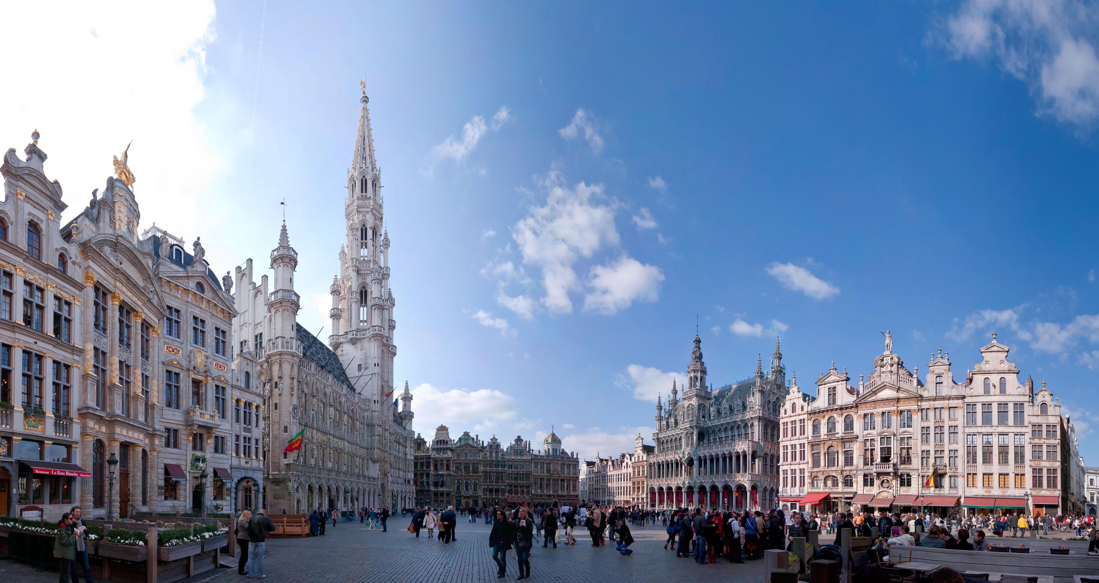 THE HEART OF BELGIUM — HISTORY, ELEGANCE & CHOCOLATE — photo 11