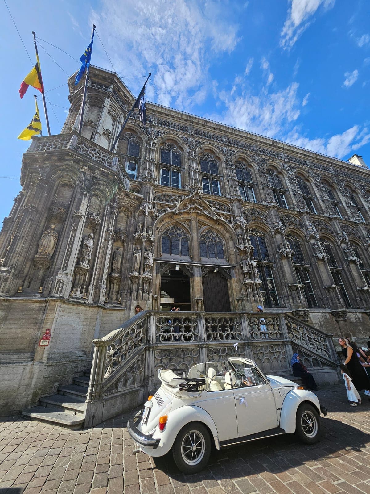 THE HEART OF BELGIUM — HISTORY, ELEGANCE & CHOCOLATE — photo 17